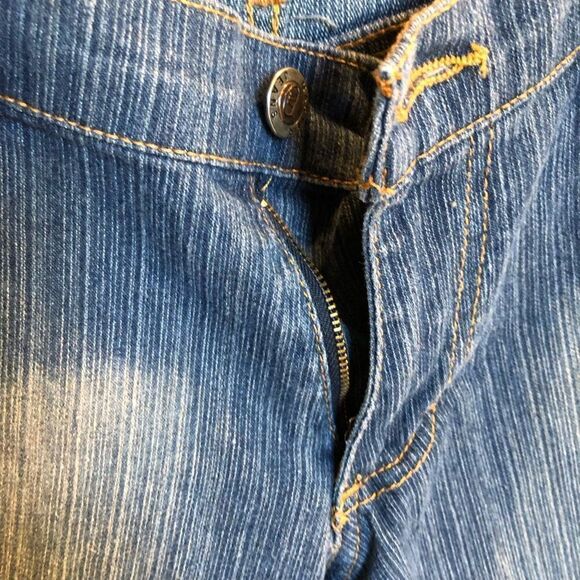 MASTER JEANS - EUC - L Sz S-M Retro Low-Rise Bermuda Shorts/Selectively Faded - Picture 2 of 9